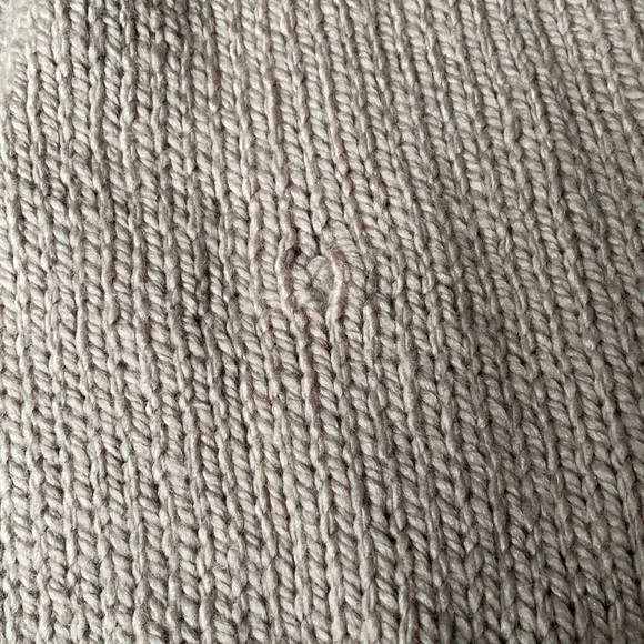 HANDMADE KNIT SWEATER - Picture 7 of 7